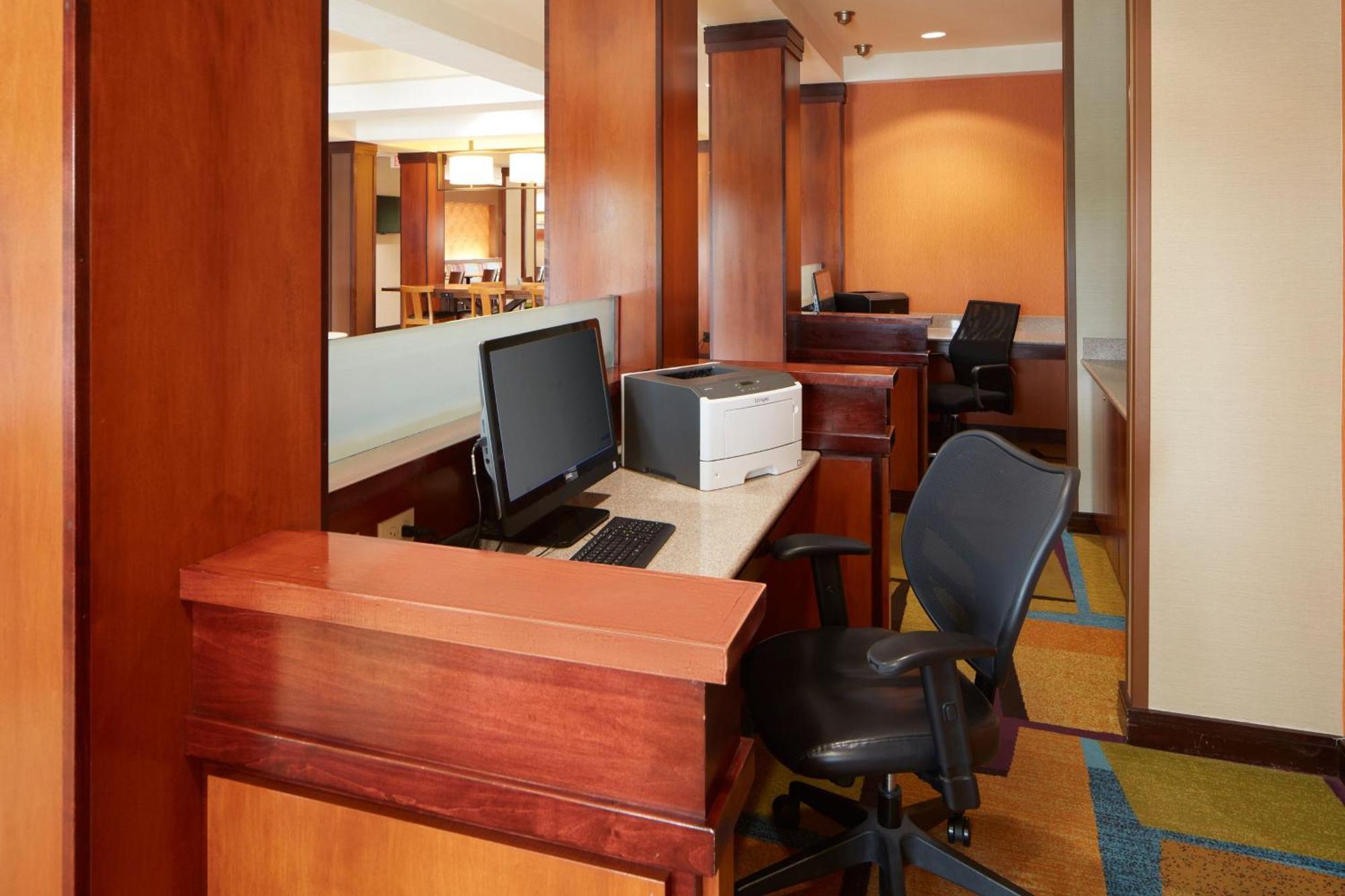 Fairfield By Marriott Frankfort Exterior photo