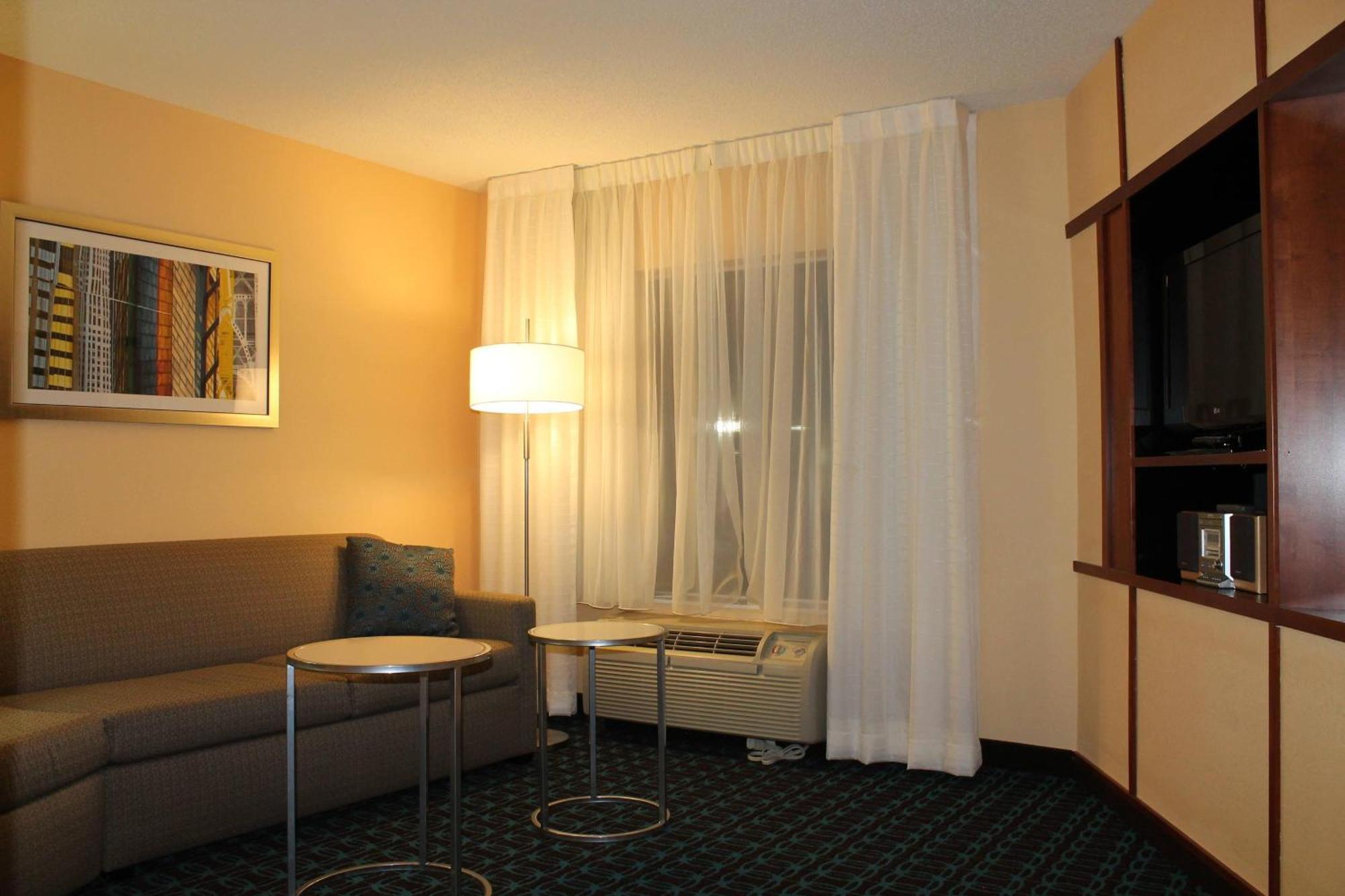 Fairfield By Marriott Frankfort Exterior photo