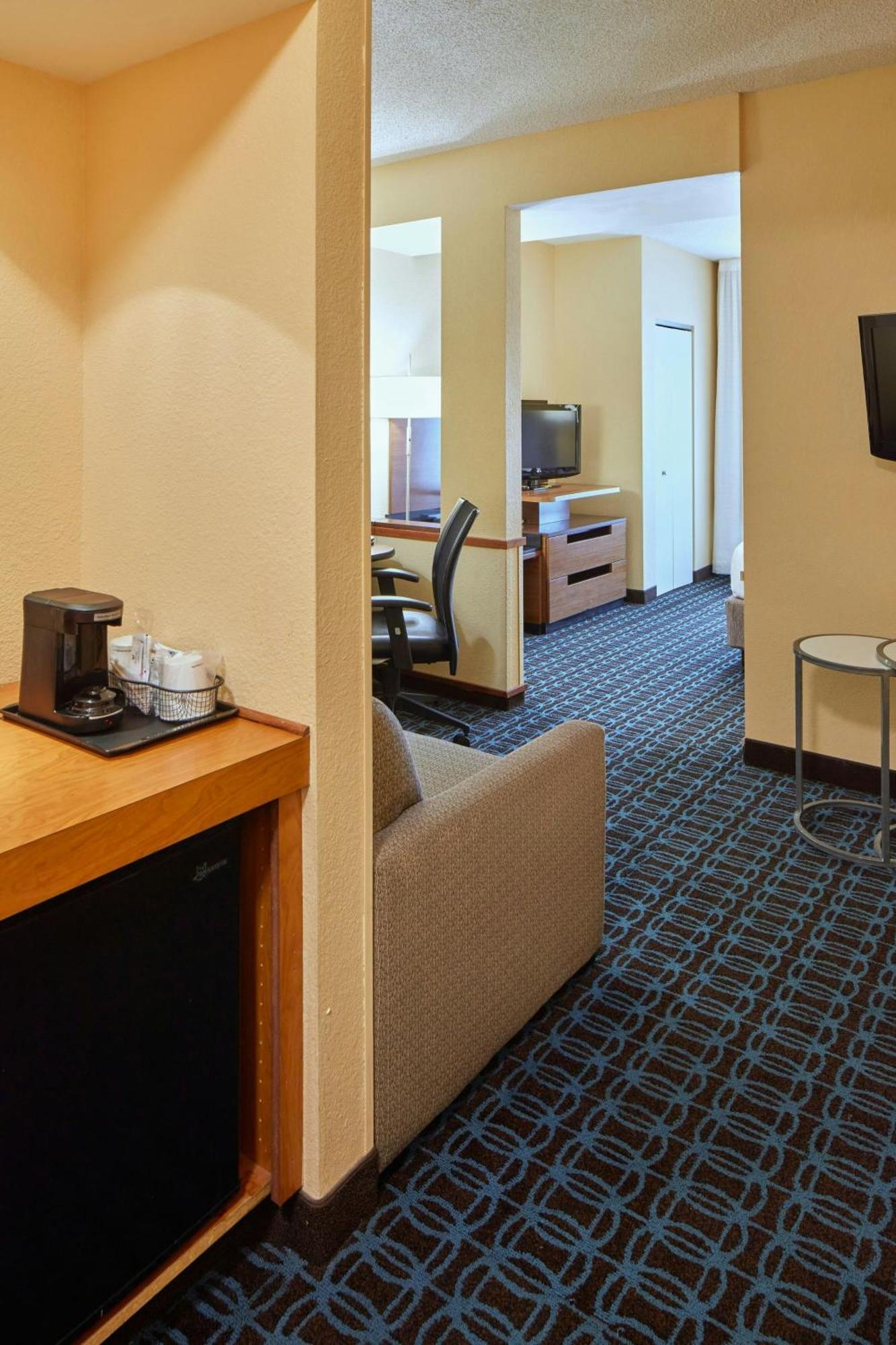 Fairfield By Marriott Frankfort Exterior photo