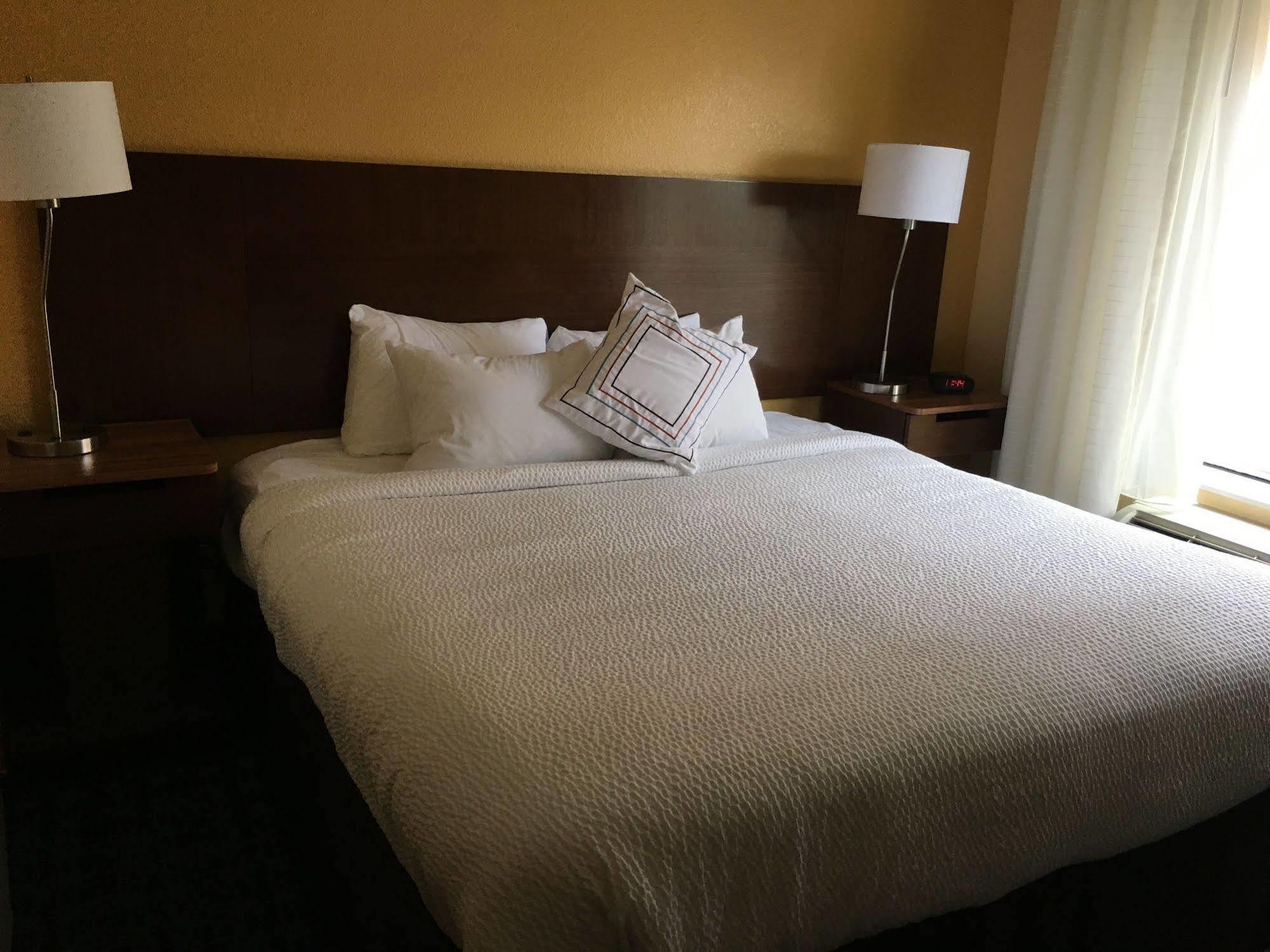 Fairfield By Marriott Frankfort Exterior photo