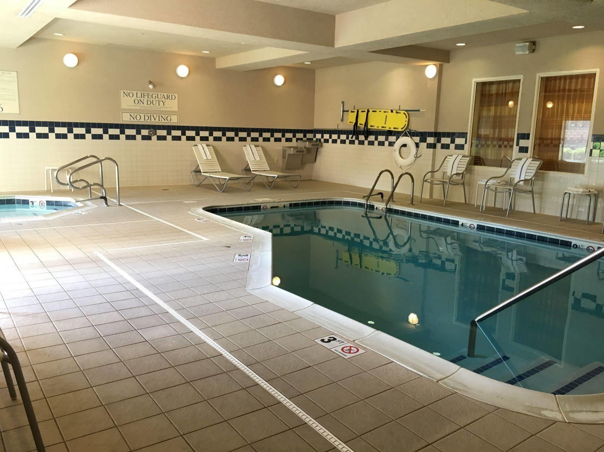 Fairfield By Marriott Frankfort Exterior photo