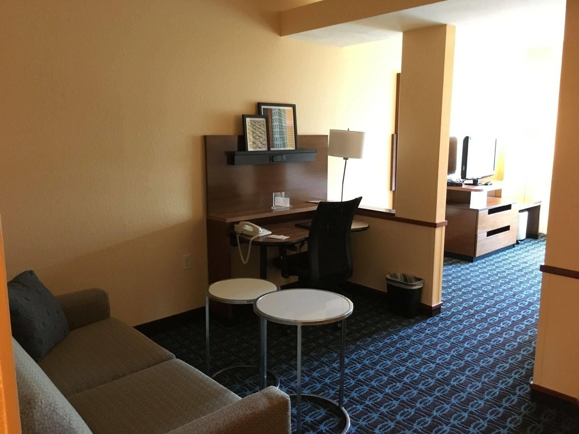 Fairfield By Marriott Frankfort Exterior photo